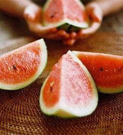 没钱花吃瓜群众,吃瓜群众如何自娱自乐？